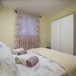 Ella *