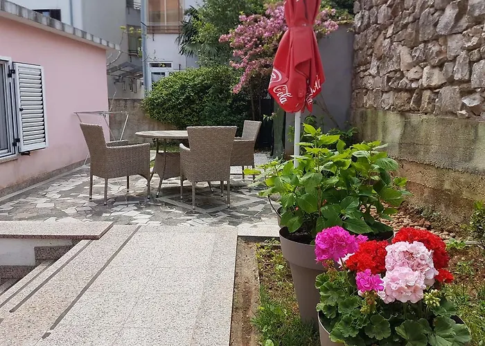 Ella Apartmán *