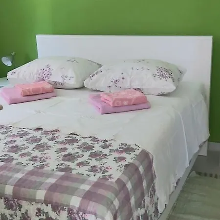 Apartment Ella