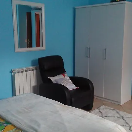 Apartment Ella *