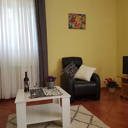 Apartment Ella