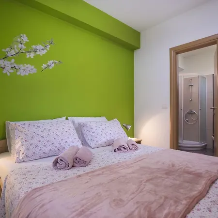 Ella Apartment