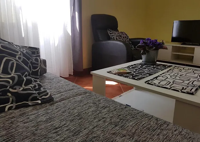 Ella *
